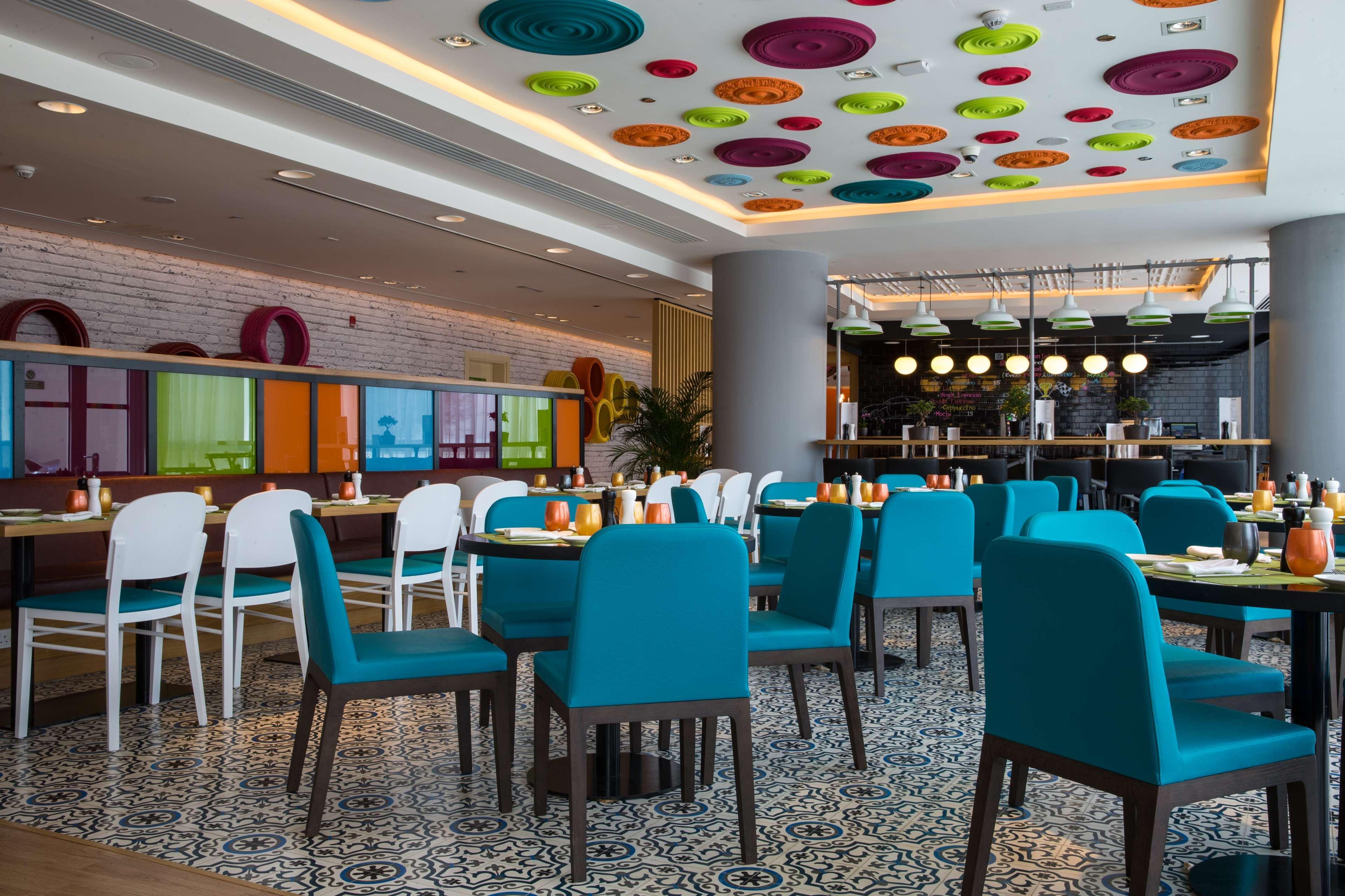 Park Inn by Radisson Dubai Motor City Bagian luar foto