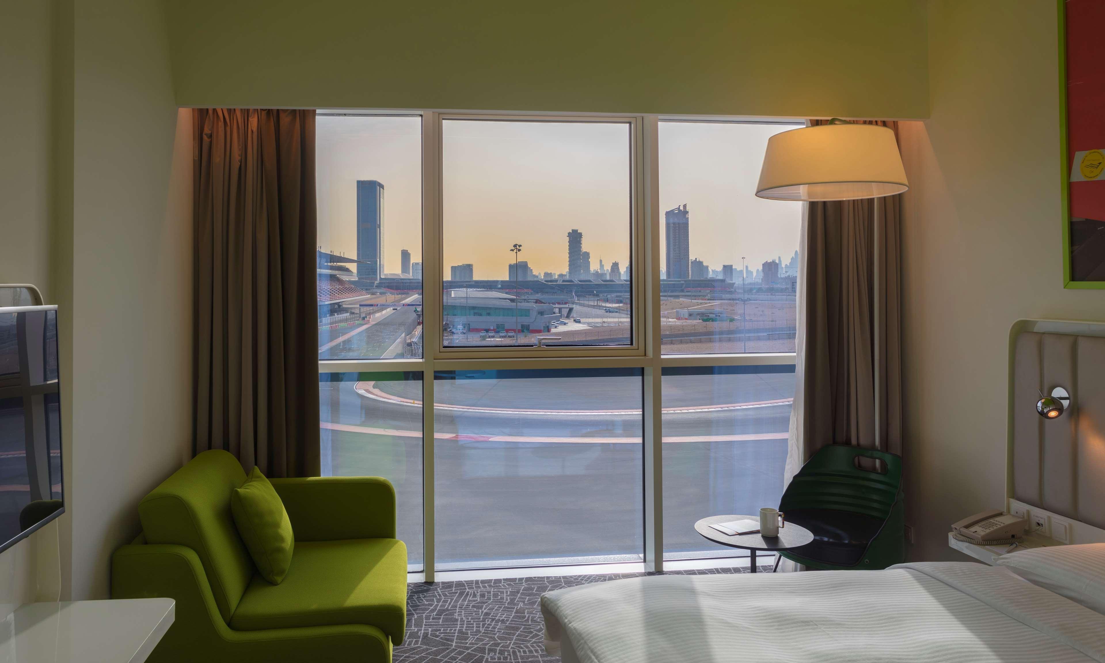 Park Inn by Radisson Dubai Motor City Bagian luar foto